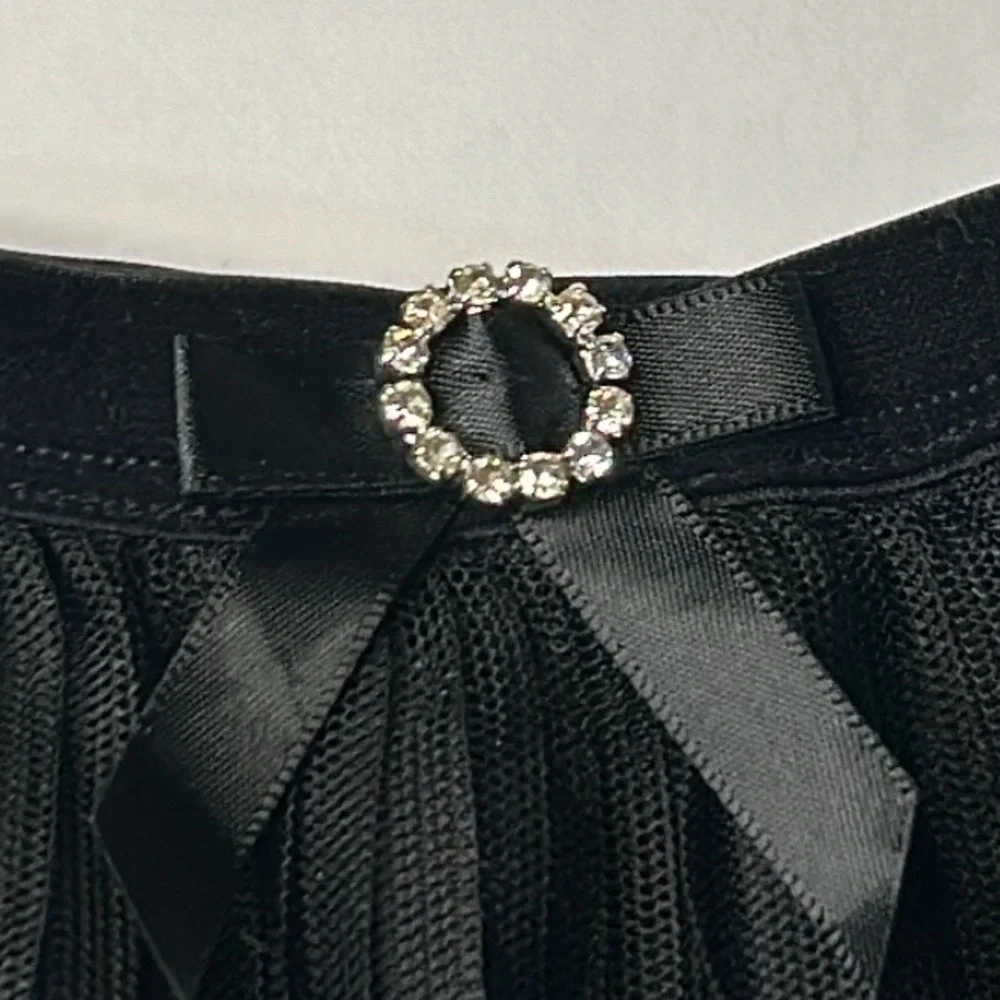 Seductivewear by Cinema Sheer Tulle Pleated Mini Skirt with Garters & Thong Sz M - Picture 6 of 11